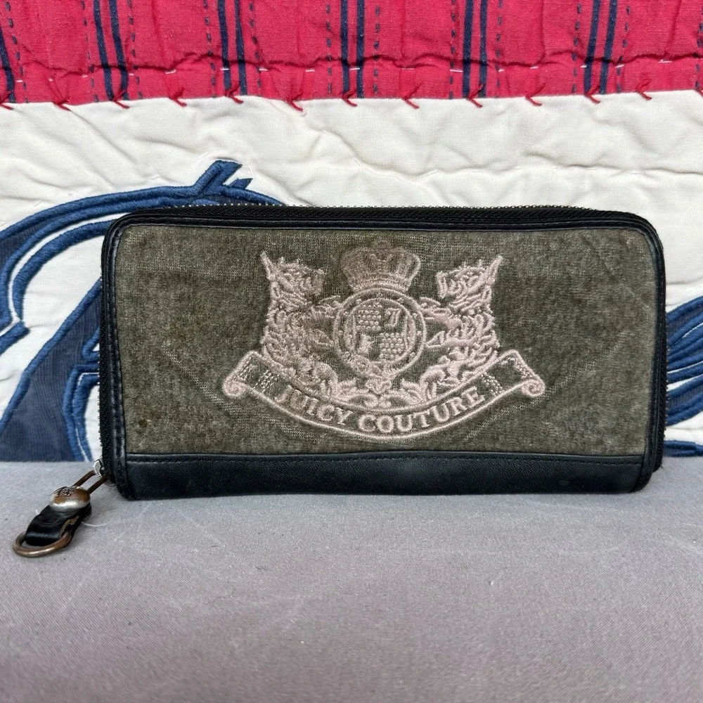 Vintage Juicy‎ Couture Scotties Daydreamer Velour Velvet Emroidered Wallet Y2K